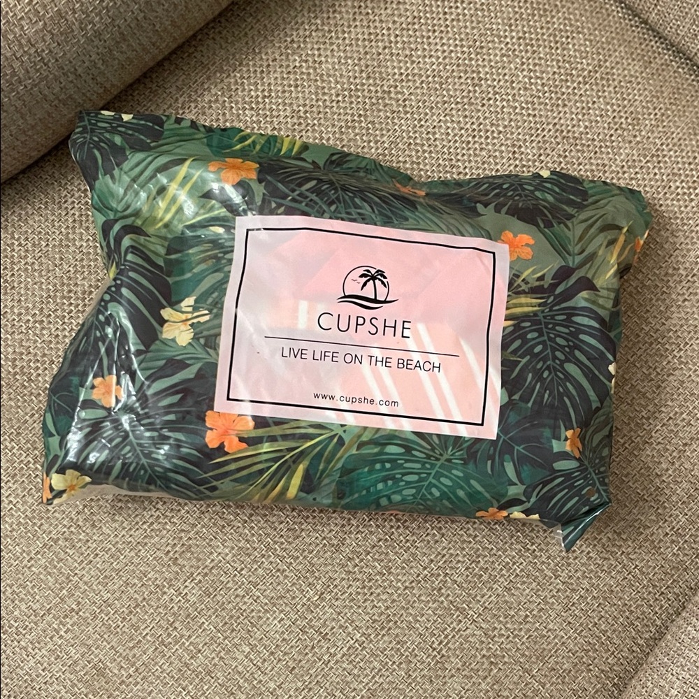 Cupshe Orange Ruffled Bikini Set - Picture 6 of 6